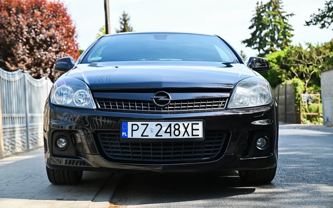 Opel Astra cena 16900 przebieg: 212000, rok produkcji 2010 z Dębno małe 631